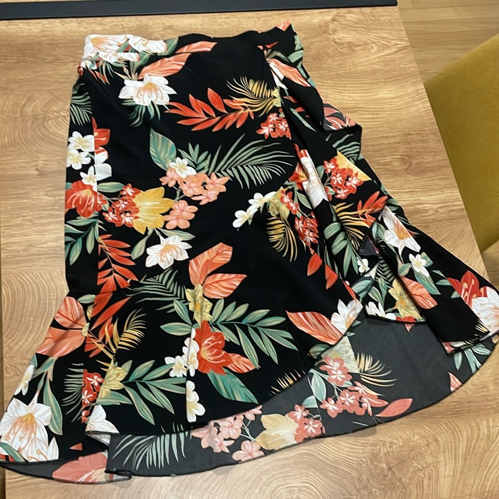 Ruffle front black and floral skirt with elastic waist